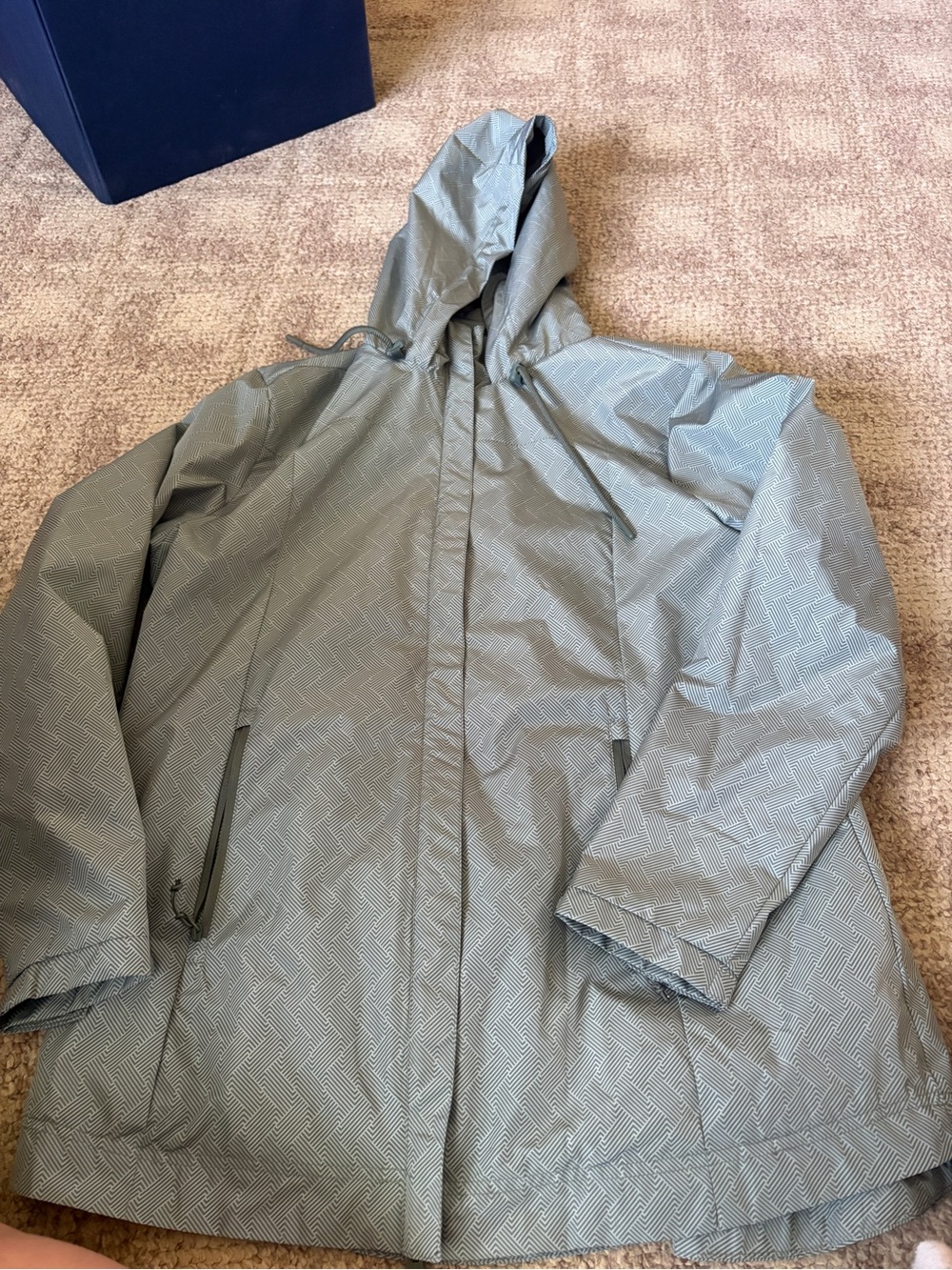 Hooded Rain Jacket - Light Gray